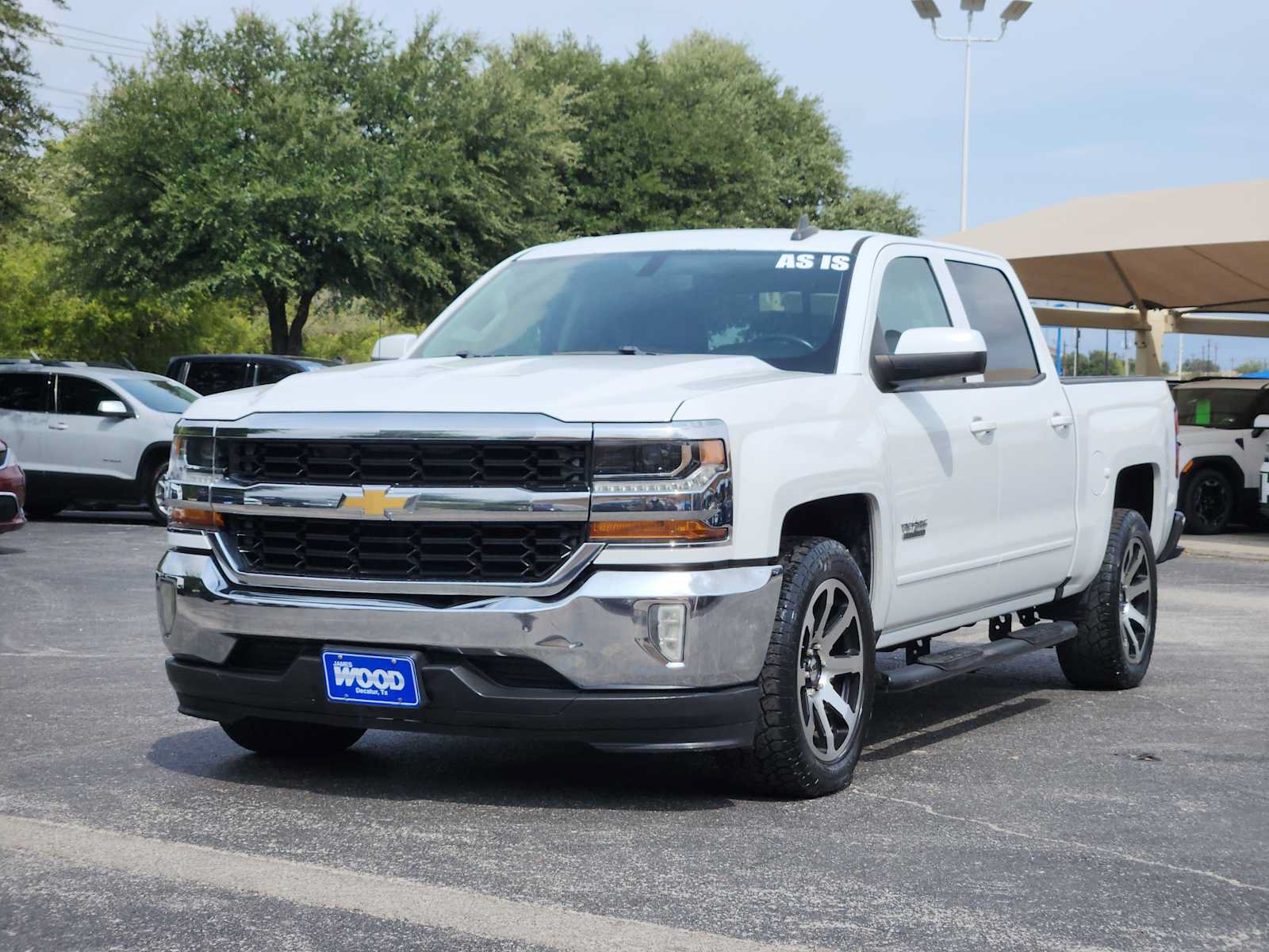 Used 2017 Chevrolet Silverado 1500 LT w/ Texas Edition RWD image 3