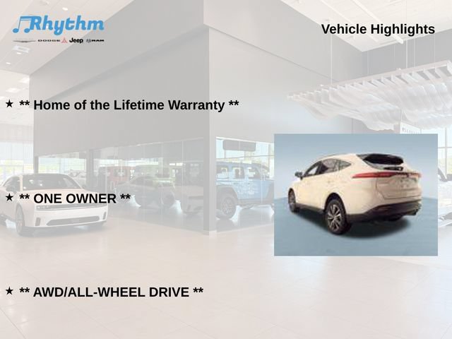 Used 2021 Toyota Venza LE AWD/4WD image 5