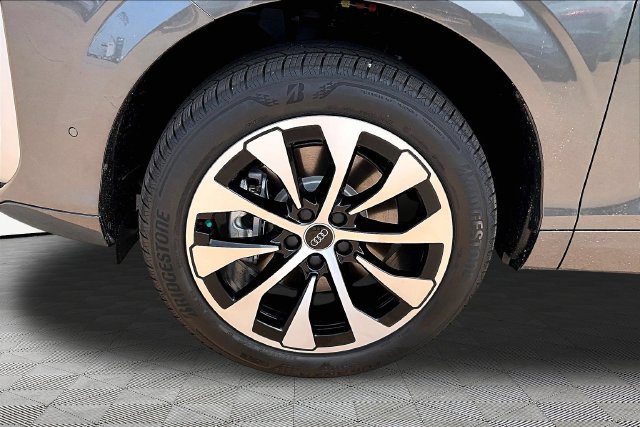 New 2026 Audi Q3 quattro 2.0T AWD/4WD image 8