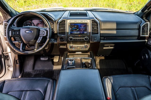 Used 2020 Ford Expedition Limited w/ Equipment Group 302A image 8