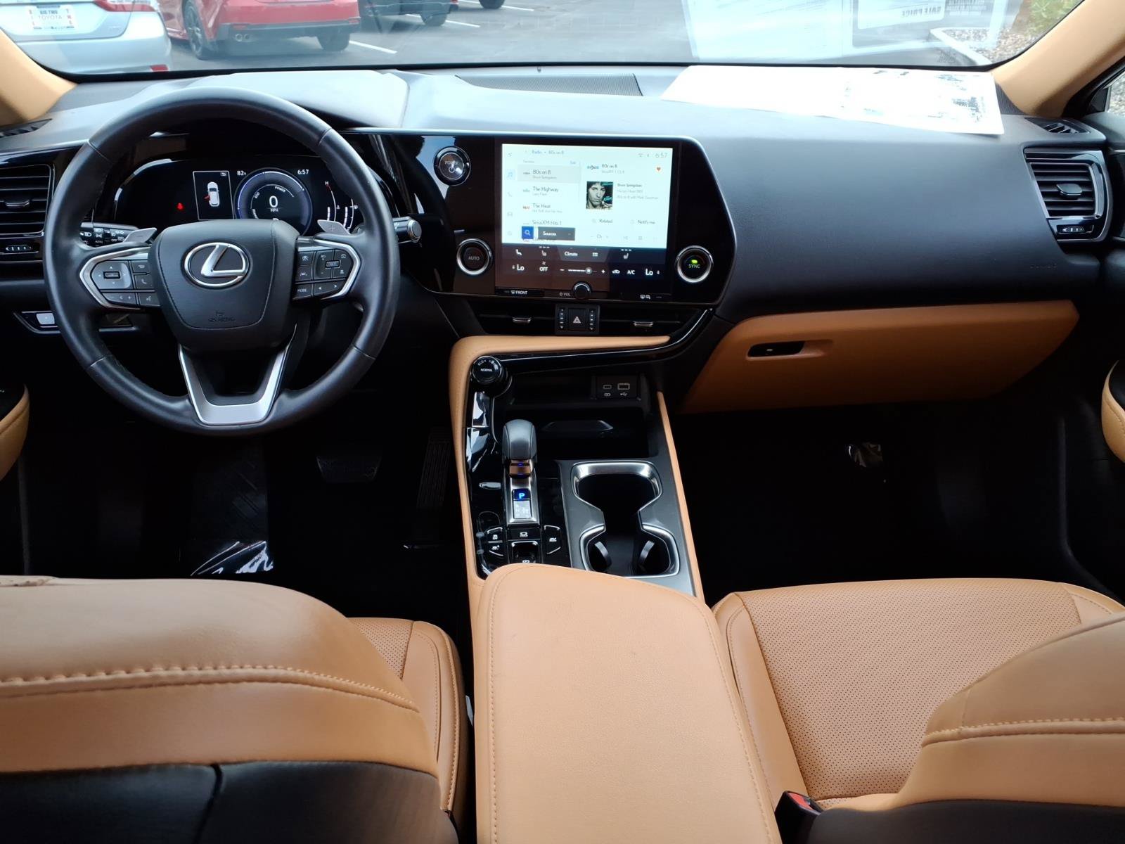 Used 2025 Lexus NX 350h AWD image 11