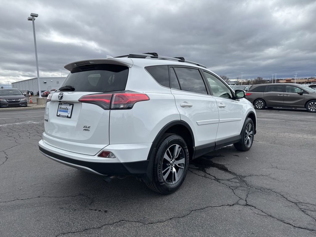 Used 2018 Toyota RAV4 XLE w/ Plus Extra Value Package image 7
