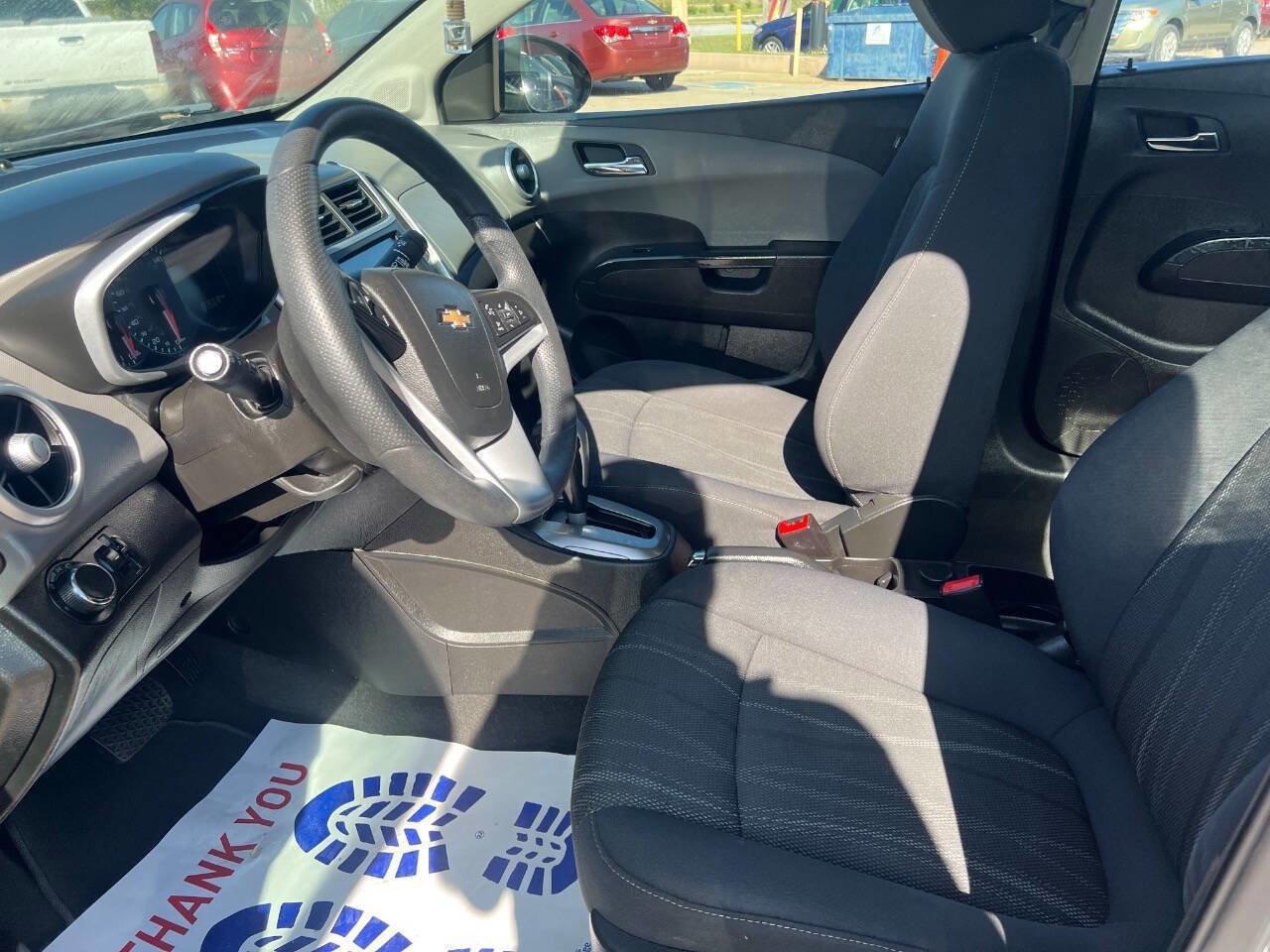 Used 2017 Chevrolet Sonic LT image 6