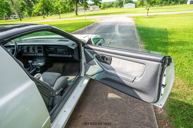 Used 1989 Pontiac Firebird Trans Am RWD image 52