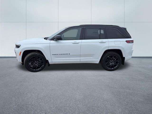 New 2026 Jeep Grand Cherokee Summit image 4