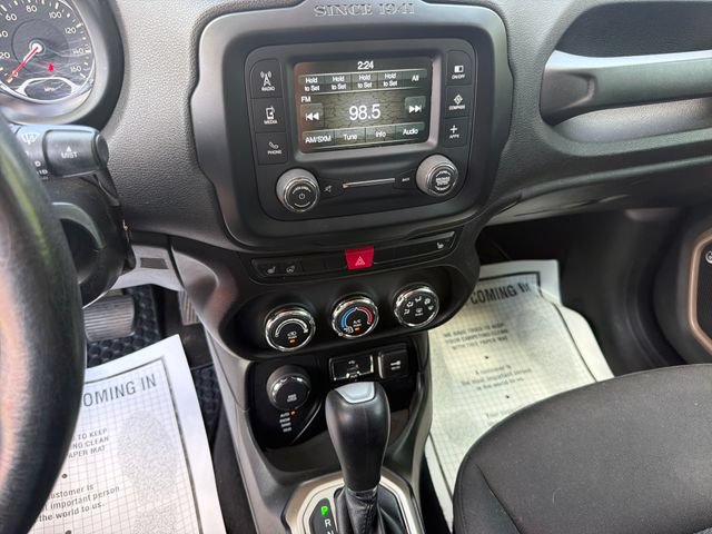 Used 2016 Jeep Renegade 75th Anniversary AWD/4WD image 19