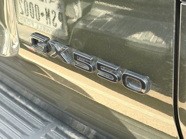 Used 2025 Lexus GX 550 w/ Cold Area Package AWD/4WD image 8