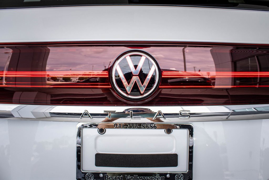 New 2026 Volkswagen Atlas SE image 15