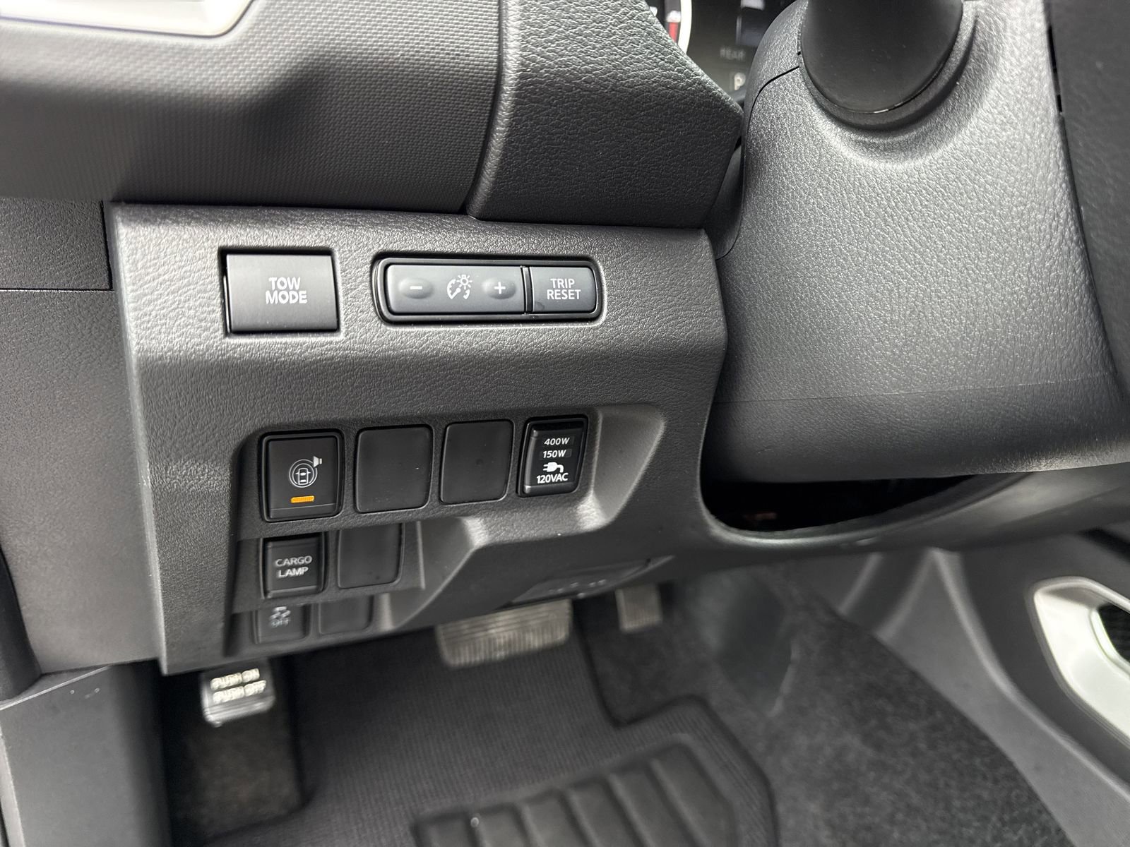 Used 2024 Nissan Frontier SL w/ Technology Package image 18