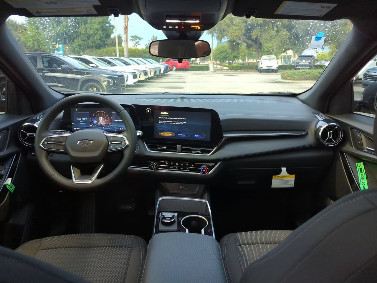 New 2027 Chevrolet Equinox LT w/ Midnight Edition FWD image 19