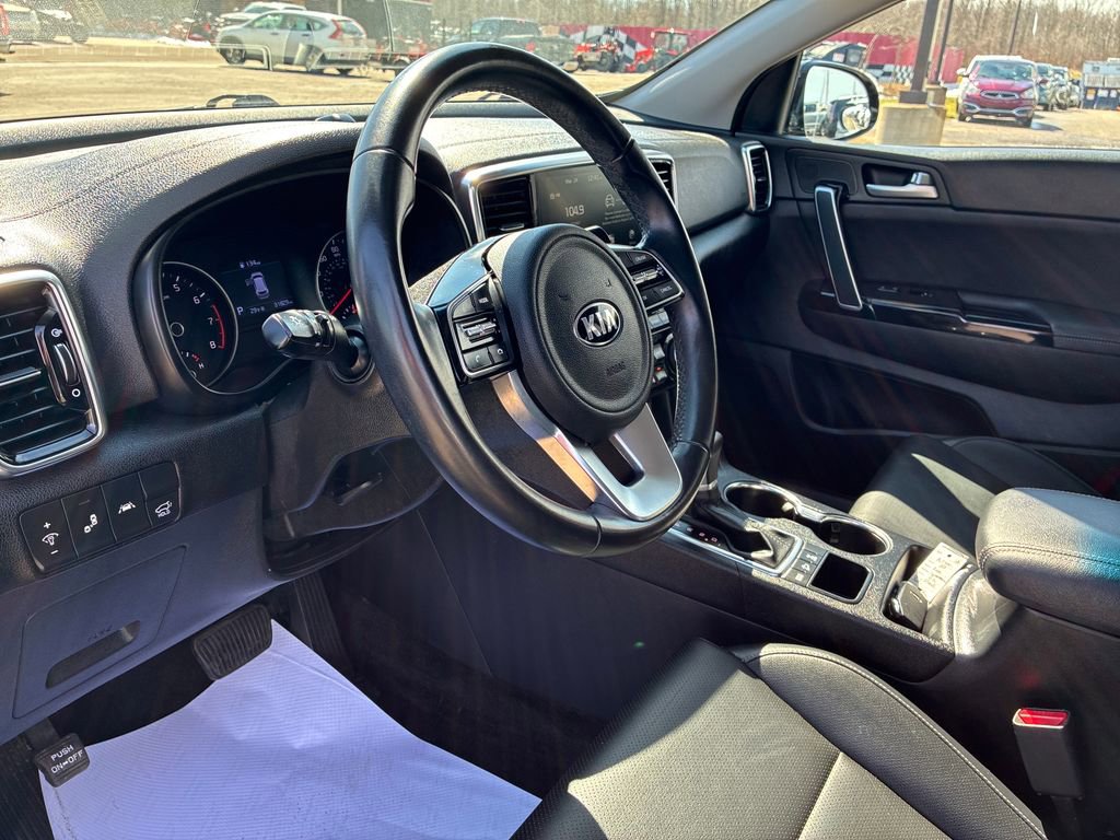 Used 2022 Kia Sportage EX image 15