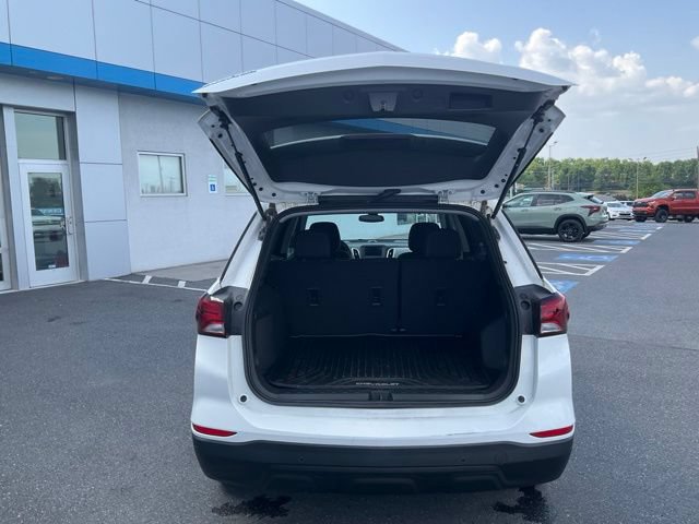 Used 2023 Chevrolet Equinox LS w/ LS Convenience Package FWD image 17