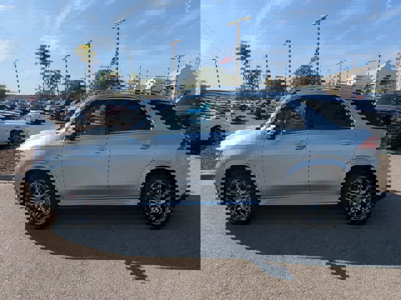 Used 2025 Mercedes-Benz GLE 53 AMG 4MATIC image 8