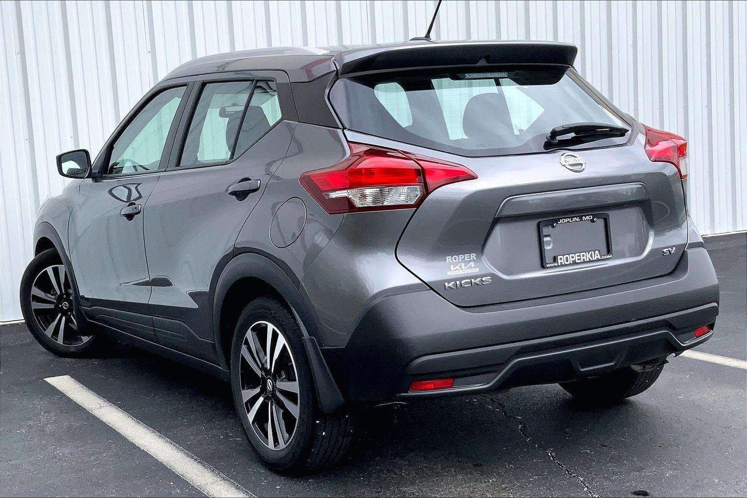 Used 2018 Nissan Kicks SV image 10