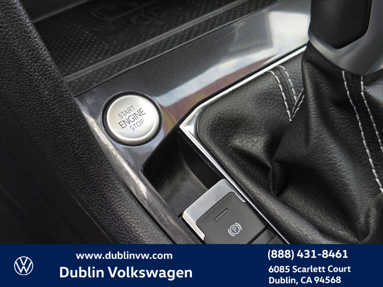 Certified 2023 Volkswagen Tiguan SE R-Line image 20