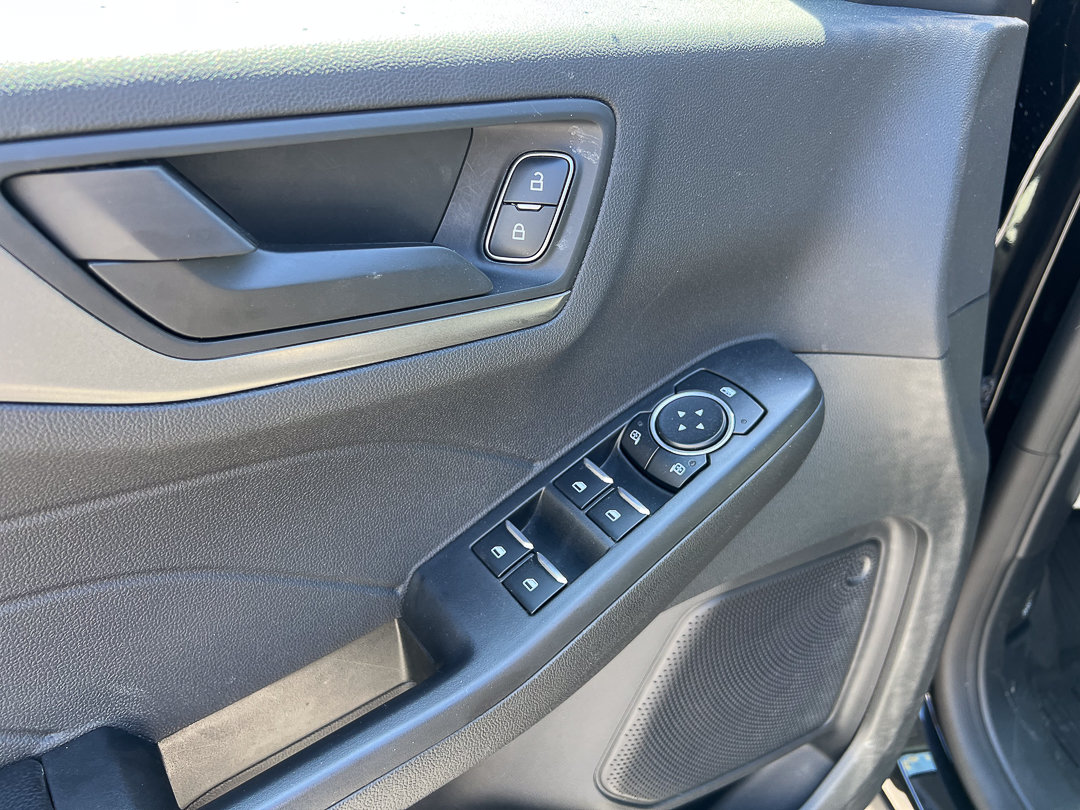 Used 2023 Ford Escape Active w/ Tech Pack #1 AWD/4WD image 15