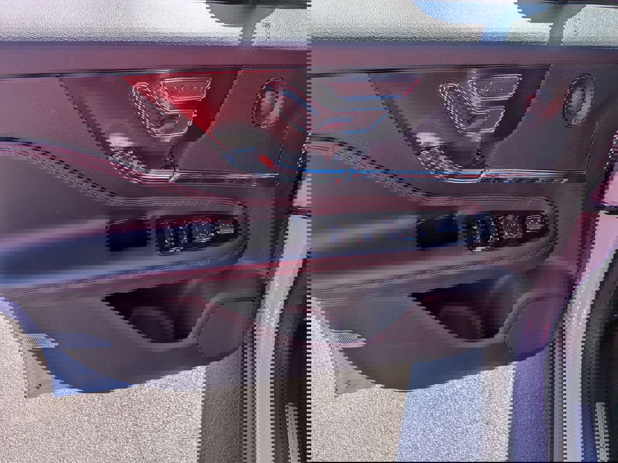 Used 2025 Lincoln Corsair Reserve w/ Equipment Group 202A image 11