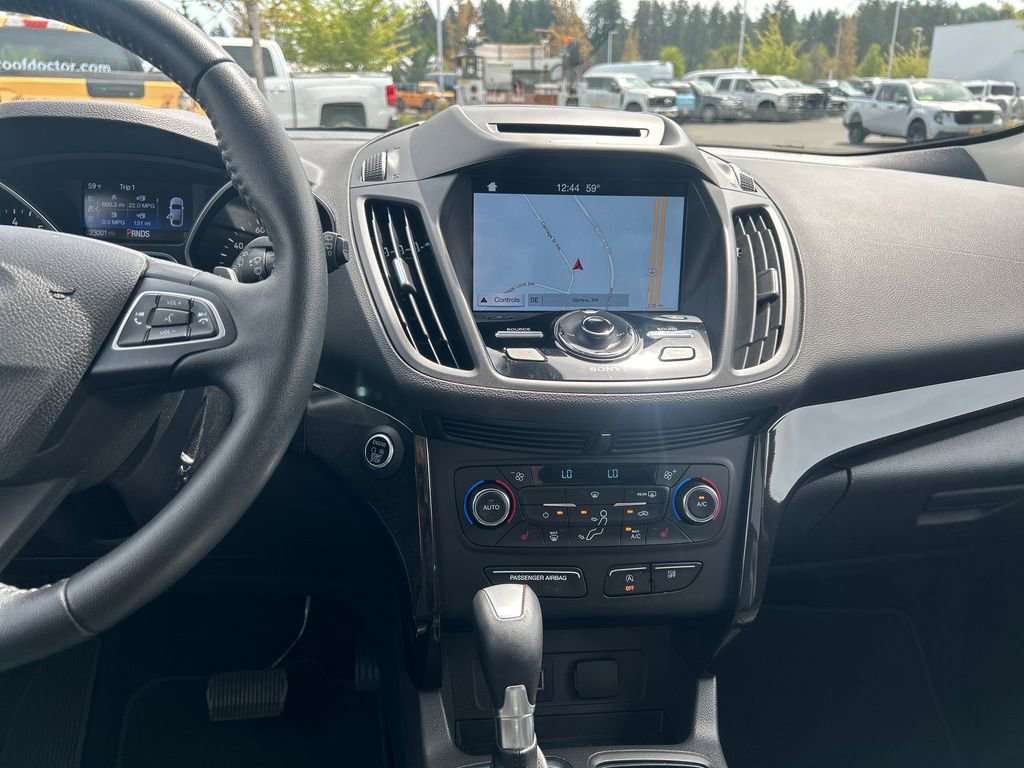 Used 2017 Ford Escape Titanium AWD/4WD image 29