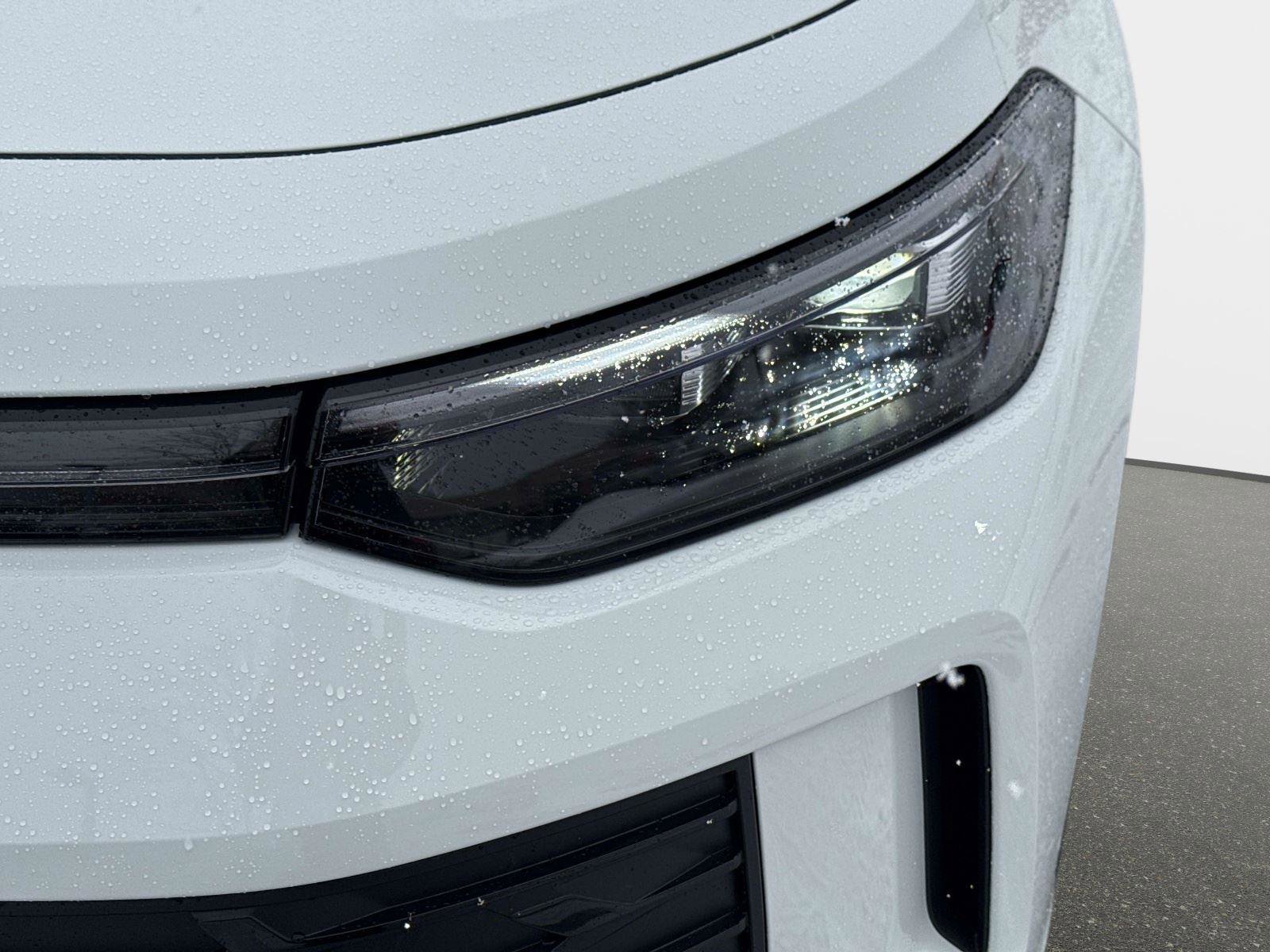 New 2026 Volkswagen Tiguan SE image 10