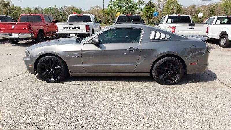 Used 2014 Ford Mustang GT RWD image 2