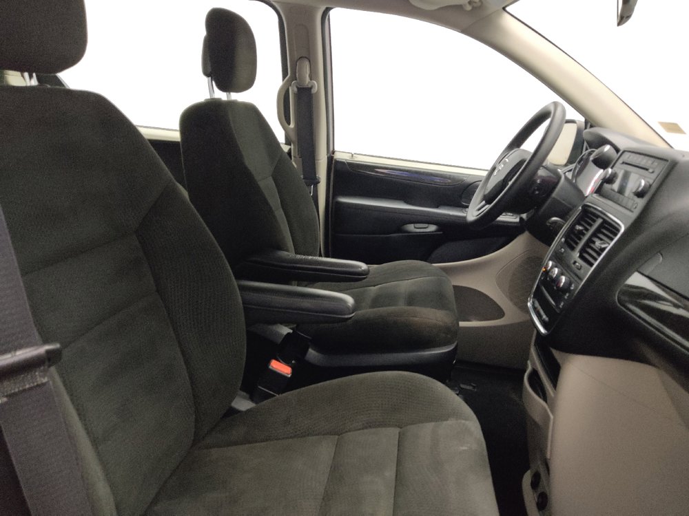 Used 2015 Dodge Grand Caravan American Value Package image 21