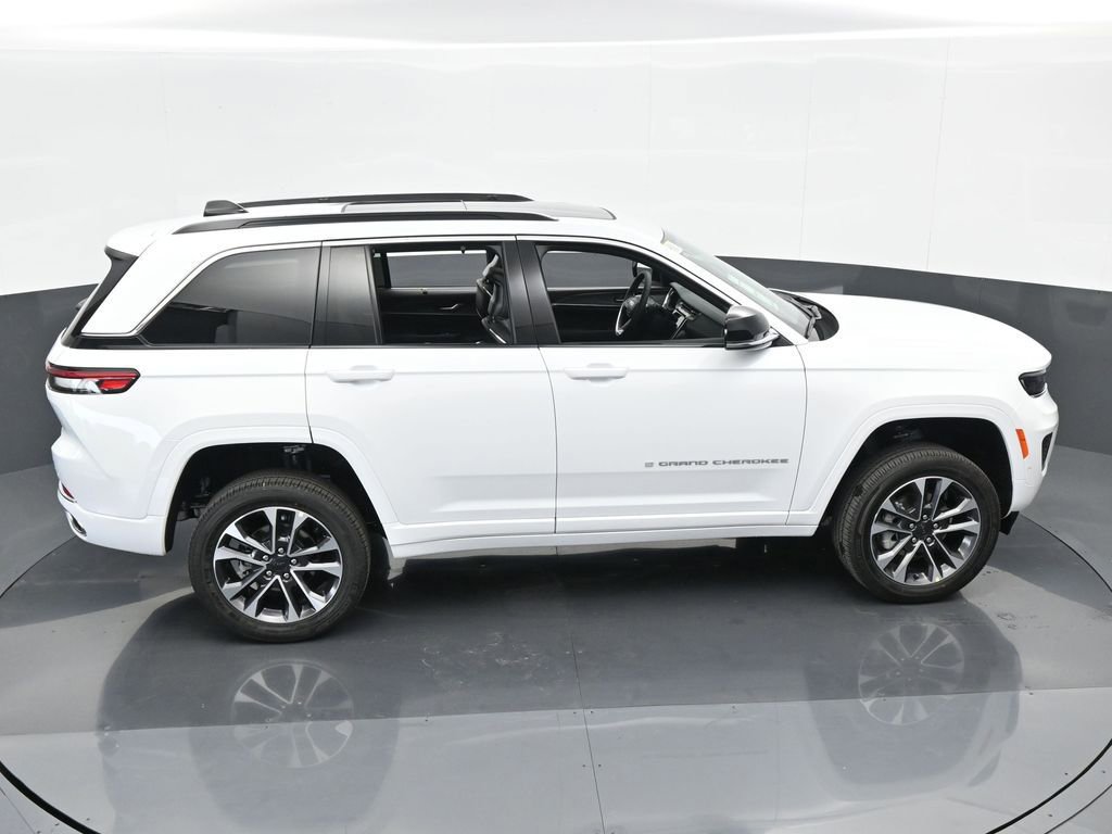Used 2024 Jeep Grand Cherokee Overland w/ Luxury Tech Group IV image 55