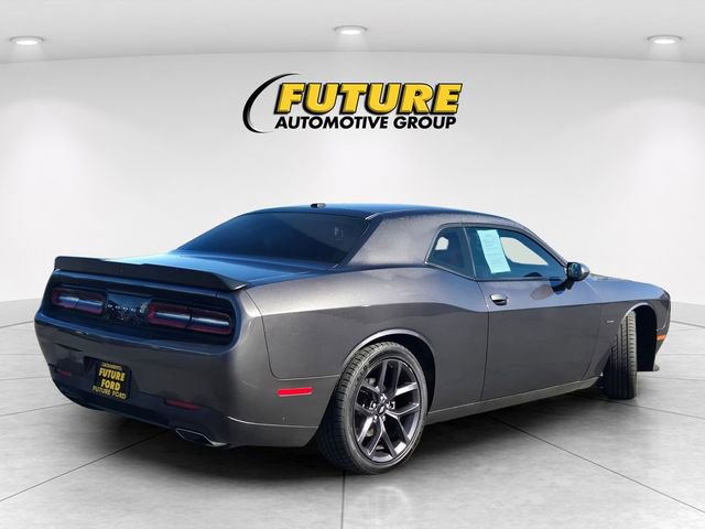 Used 2019 Dodge Challenger R/T w/ Driver Convenience Group RWD image 4