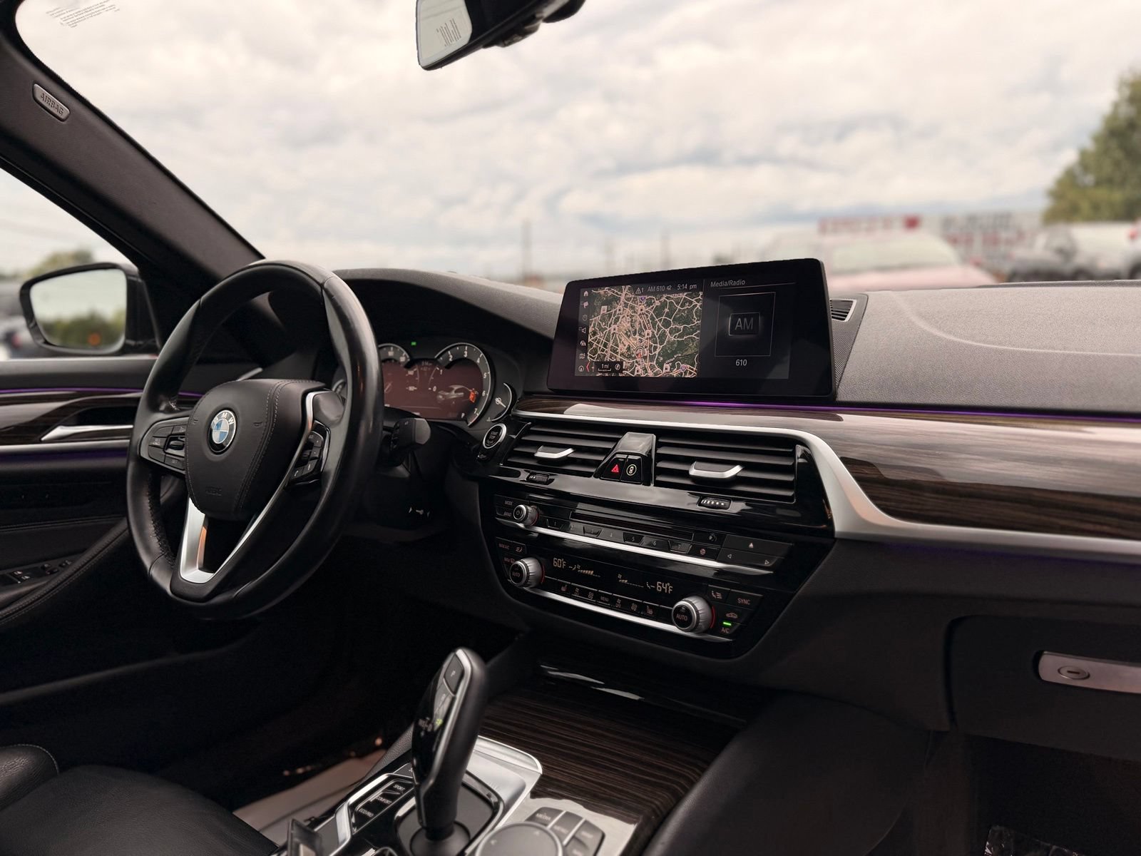 Used 2019 BMW 530i w/ Convenience Package RWD image 40