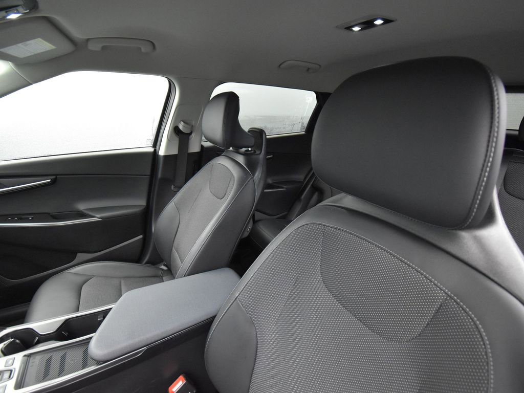 Used 2024 Kia EV6 Light image 14