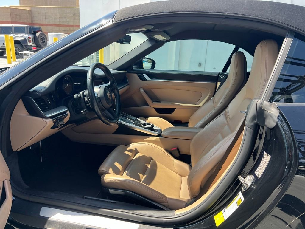 Used 2020 Porsche 911 Carrera RWD image 11