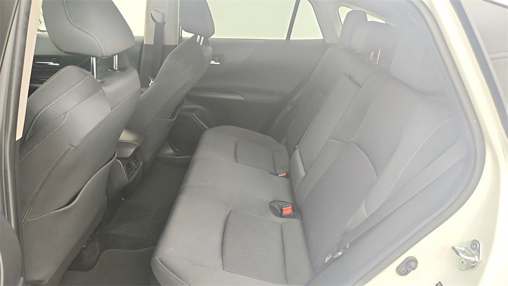 Used 2021 Toyota Venza LE image 25