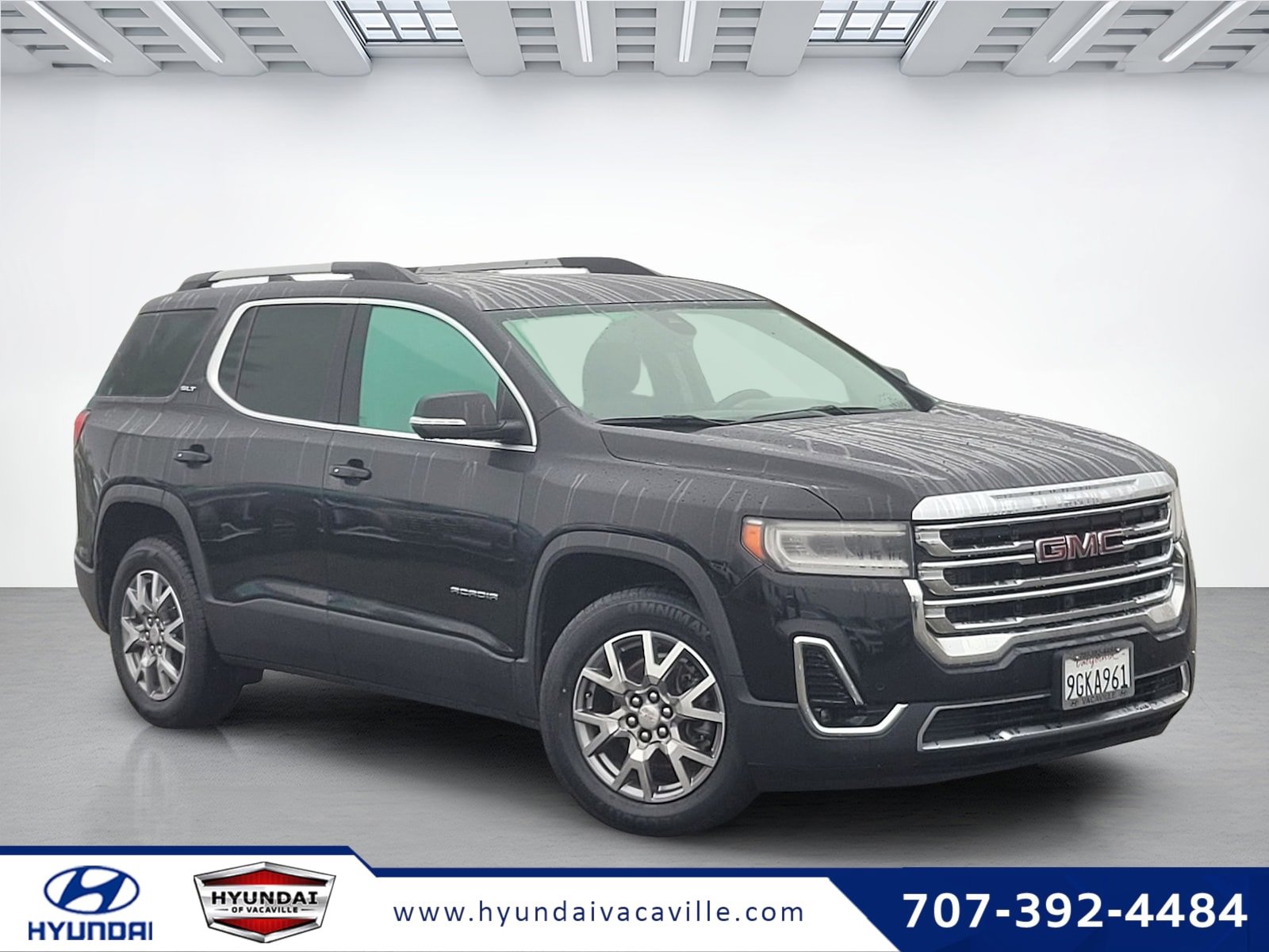 Used 2021 GMC Acadia SLT image 1