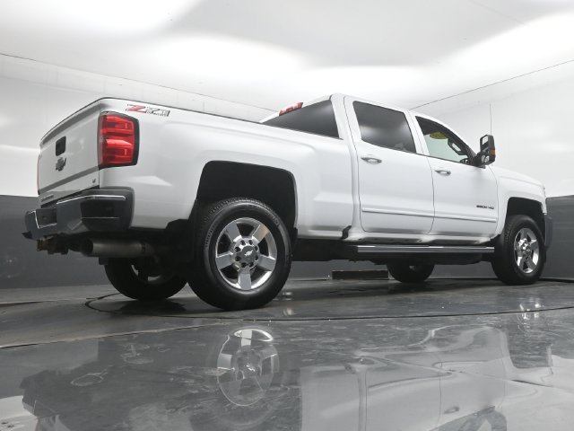Used 2019 Chevrolet Silverado 2500 LT w/ LT Convenience Package AWD/4WD image 37