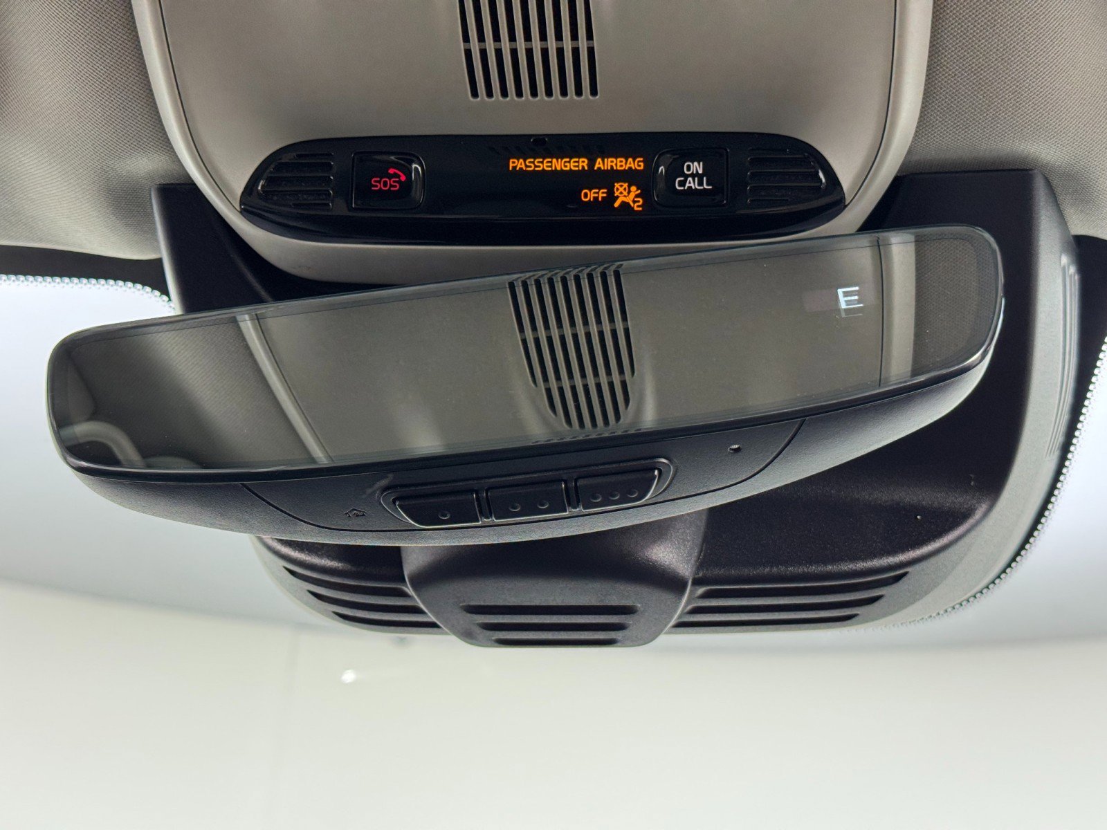 Used 2020 Volvo XC90 T6 Momentum image 32