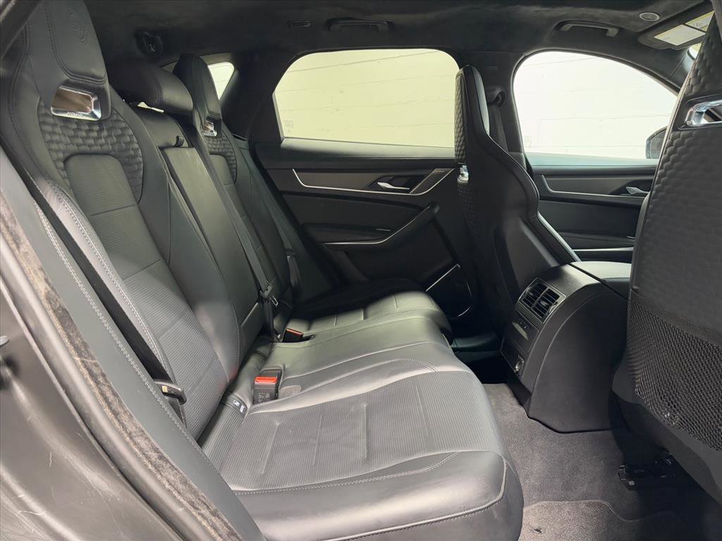 Used 2023 Jaguar F-PACE SVR image 38