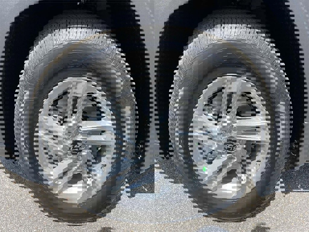 New 2026 Hyundai Tucson SE image 5