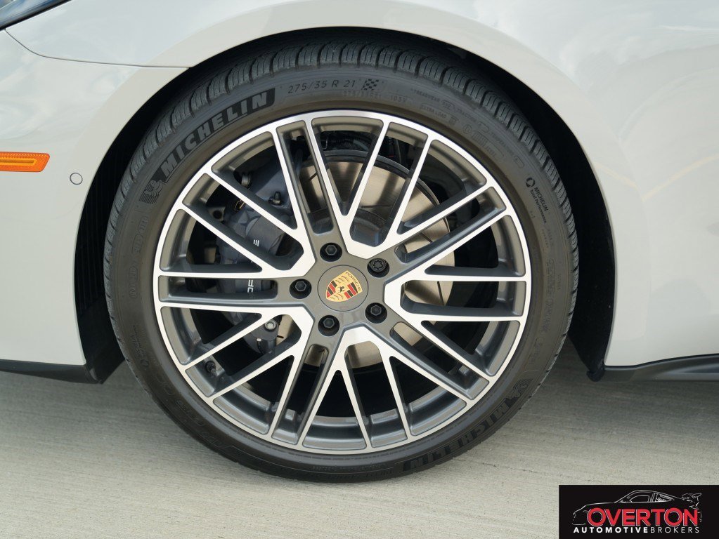 Used 2025 Porsche Panamera 4 image 38