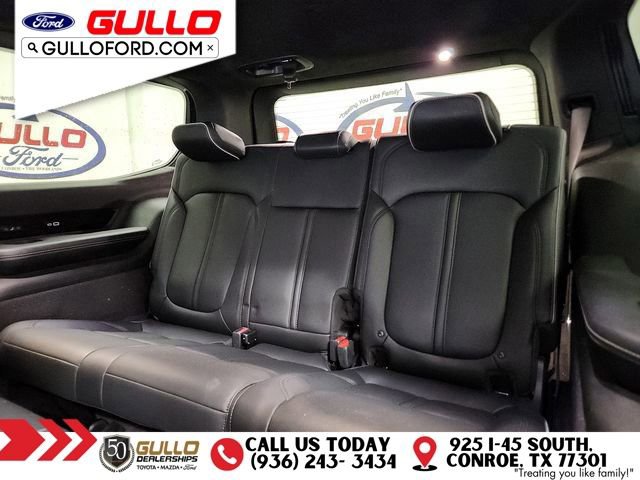 Used 2022 Jeep Grand Wagoneer Series II w/ Rear Seat Video Group 1 image 15