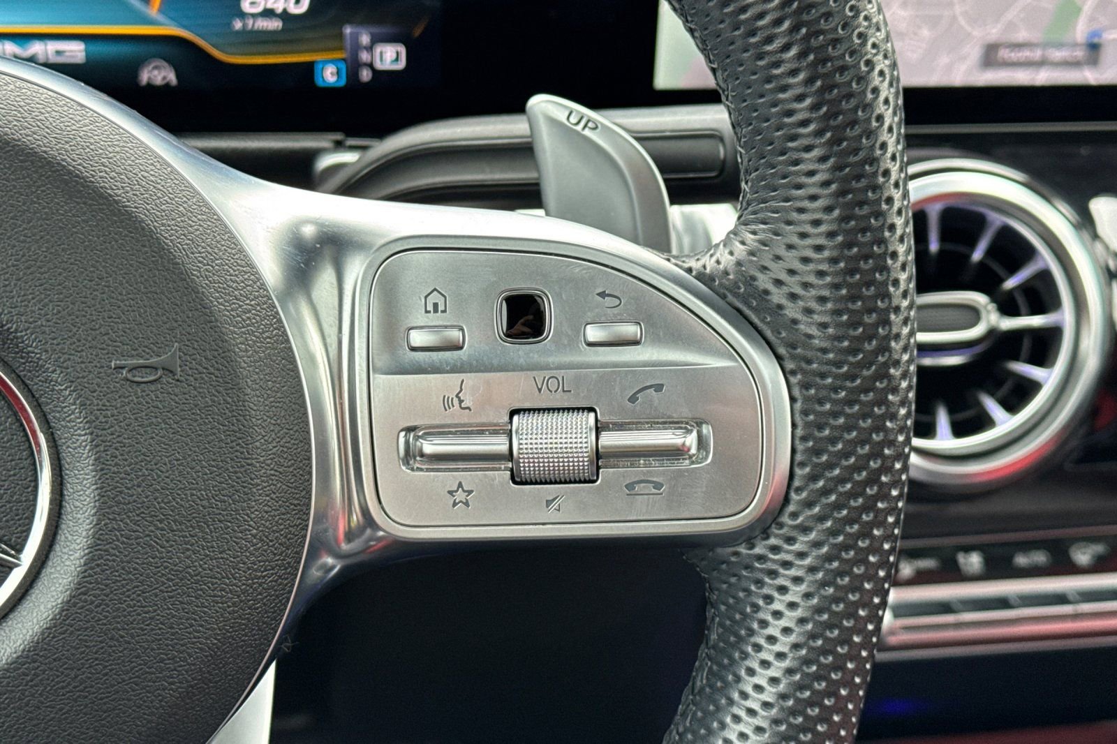 Certified 2022 Mercedes-Benz GLB 35 AMG GLB 35 AMG image 31