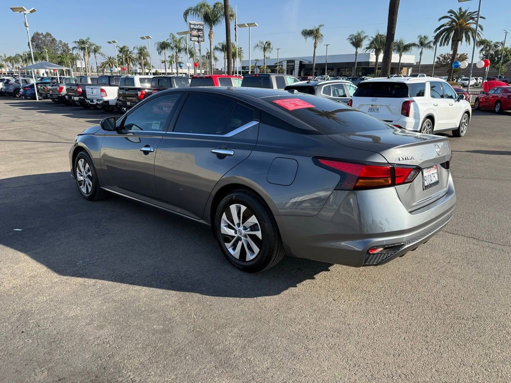 Certified 2025 Nissan Altima 2.5 S image 4