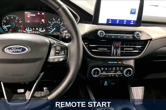 Used 2022 Ford Escape SEL w/ Equipment Group 302A AWD/4WD image 16