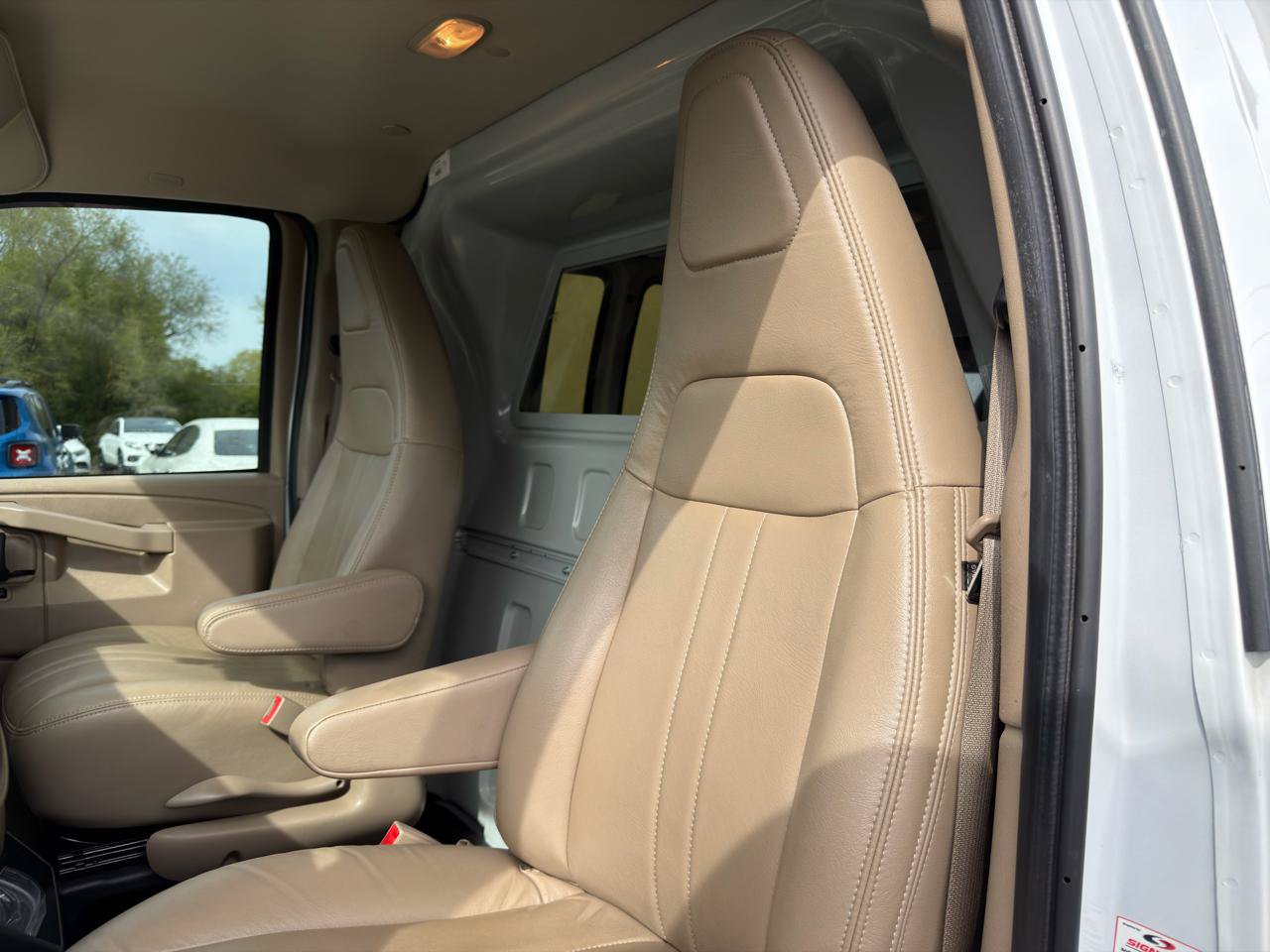 Used 2022 Chevrolet Express 2500 w/ Safety Package RWD image 11