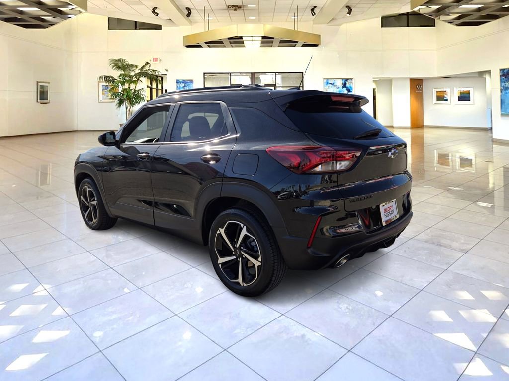 Used 2023 Chevrolet TrailBlazer RS w/ Sun and Liftgate Package image 5