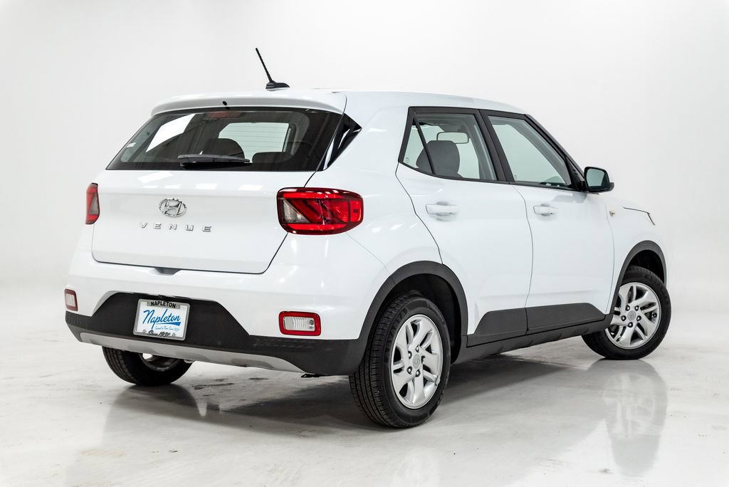 Used 2023 Hyundai Venue SE FWD image 27