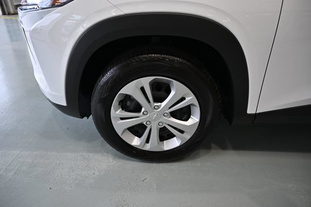 New 2026 Chevrolet Trax LS w/ Driver Confidence Package FWD image 27
