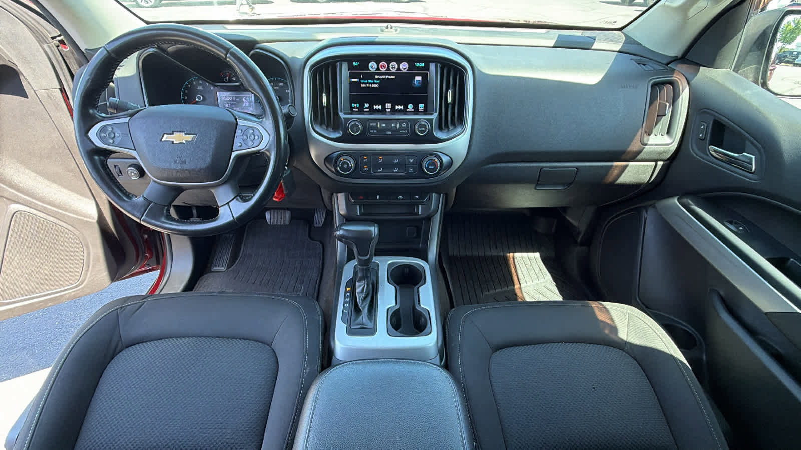 Used 2017 Chevrolet Colorado LT w/ LT Convenience Package RWD image 26