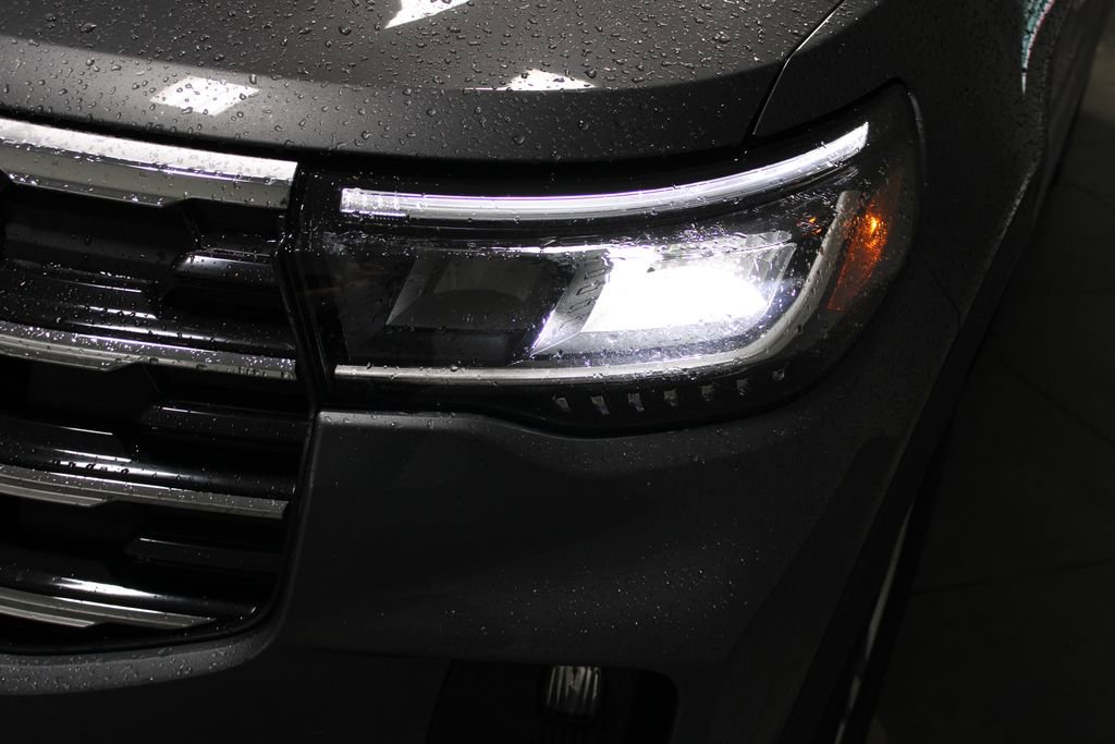New 2026 Ford Explorer Active RWD image 54