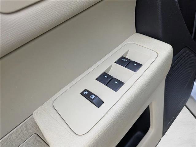 Used 2014 Ford Flex SE image 12