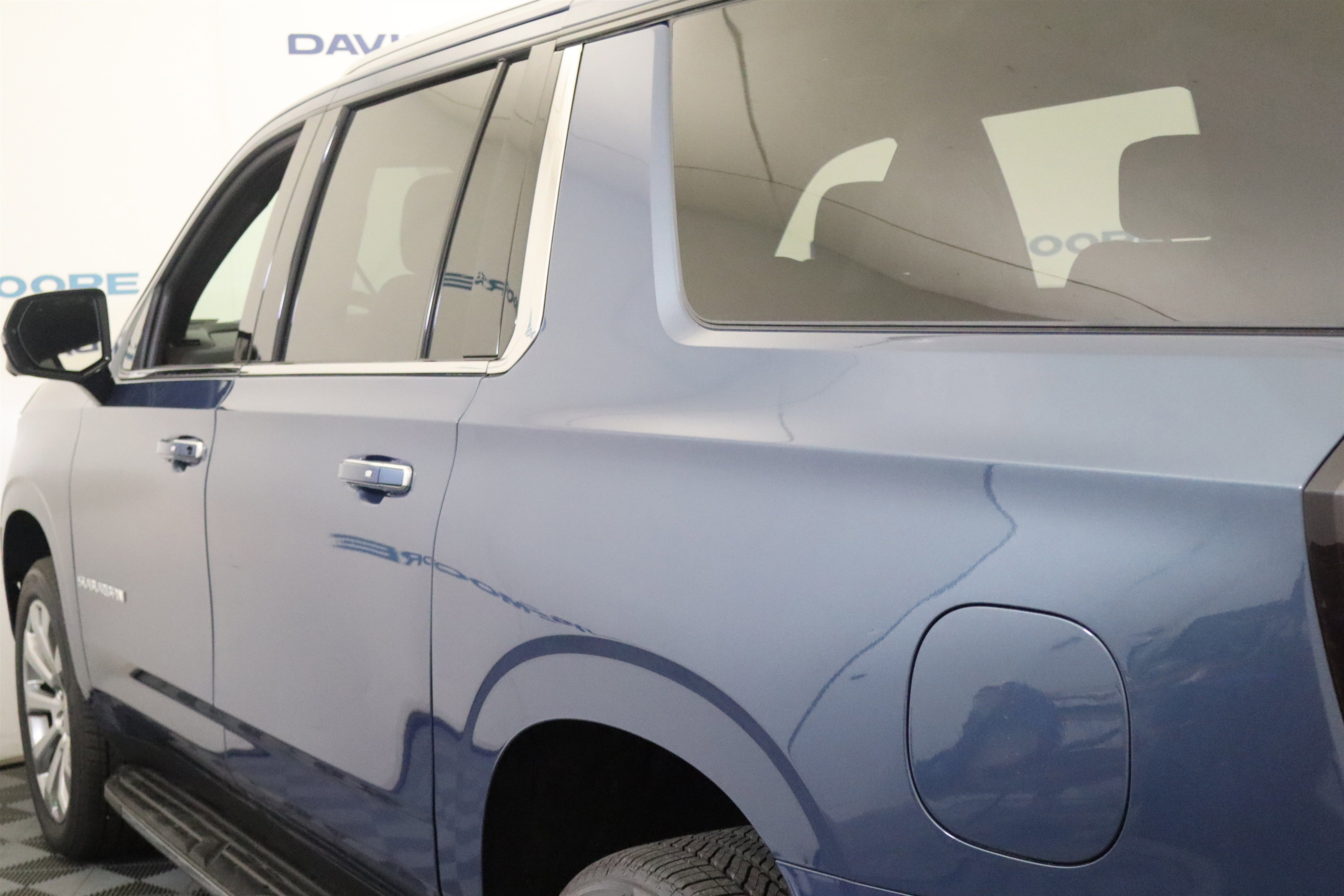 New 2025 Chevrolet Suburban Premier image 10