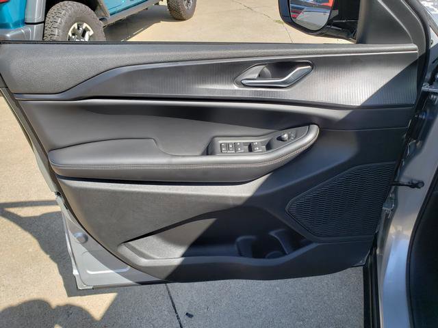 New 2025 Jeep Grand Cherokee Altitude image 7